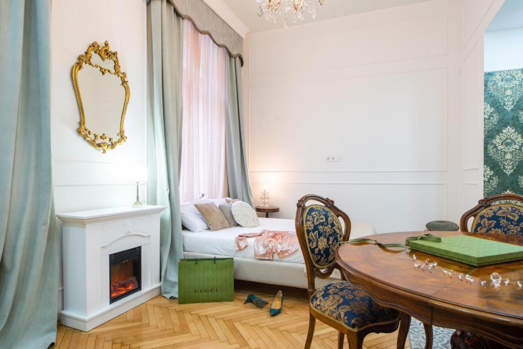 Regina Apartments On Kiraly Street Budapest Exterior photo