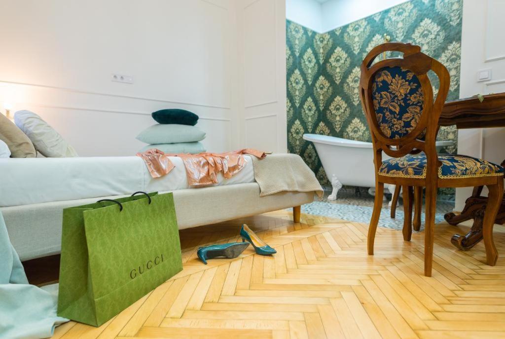 Regina Apartments On Kiraly Street Budapest Exterior photo